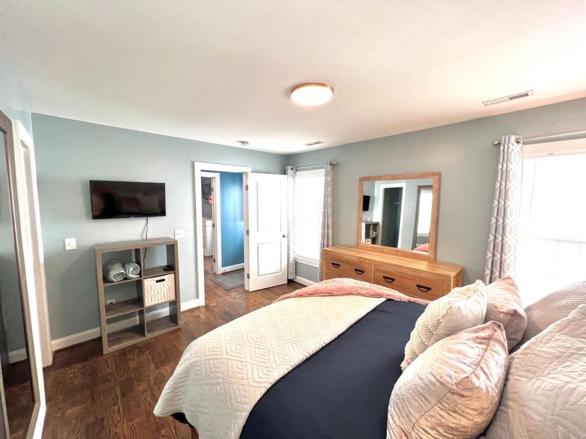 The Absolute Best Home Away From Home Pet Friendly!!! Wilmington Bagian luar foto